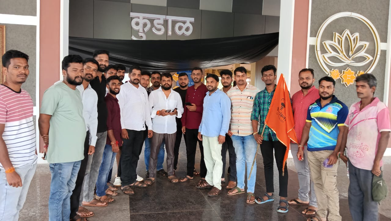 महिनाभरातच कुडाळ स्टेशन सुशोभीकरण कामाला गळती