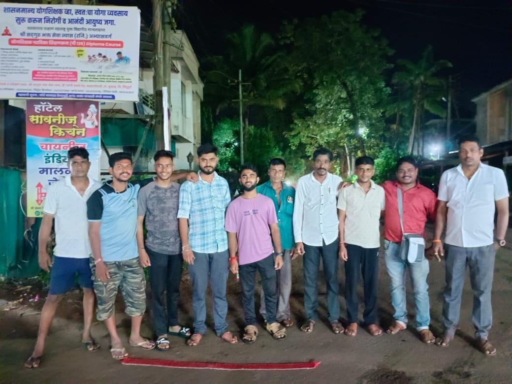 उबाठा युवासेना पिंगुळी गटामध्ये जल्लोष