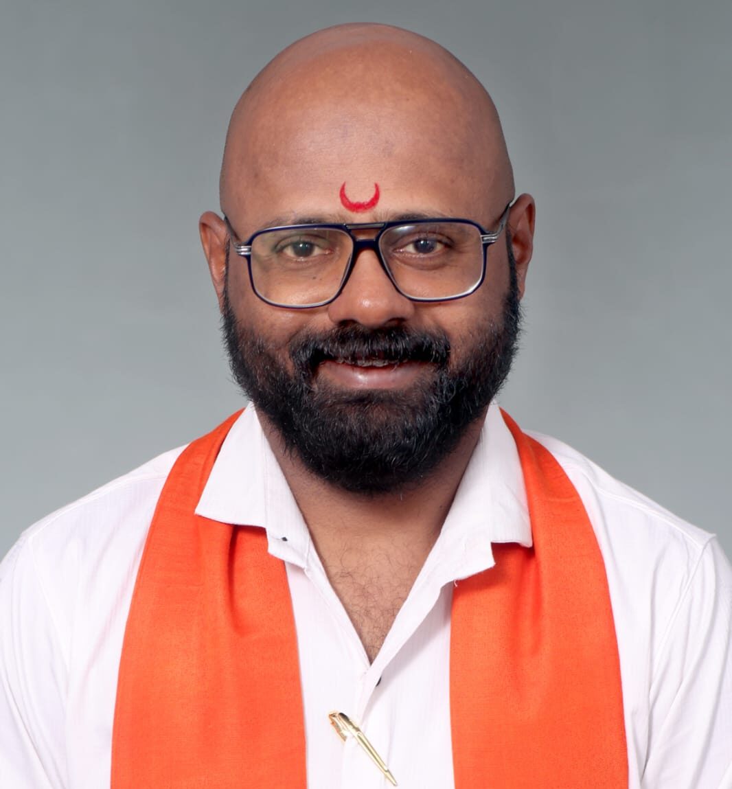 राजन तेली पक्षाच्या आदेशापेक्षा मोठे आहेत का ?