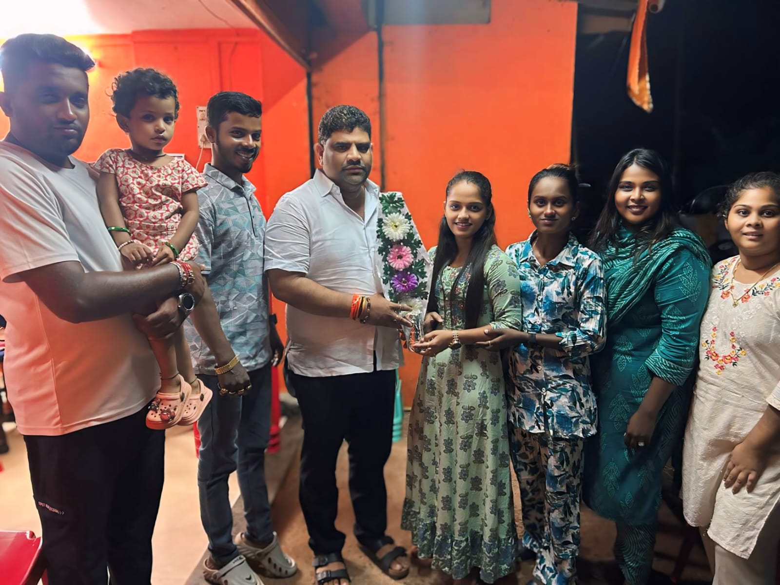 उबाठा युवतीसेना देऊळवाडा शाखा संघटिका म्हणून रिया गोलतकर यांची आम. वैभव नाईक यांच्या उपस्थितीत निवड