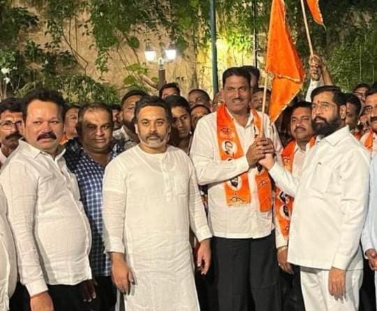 दत्ता सामंत यांचा शिवसेनेत प्रवेश…