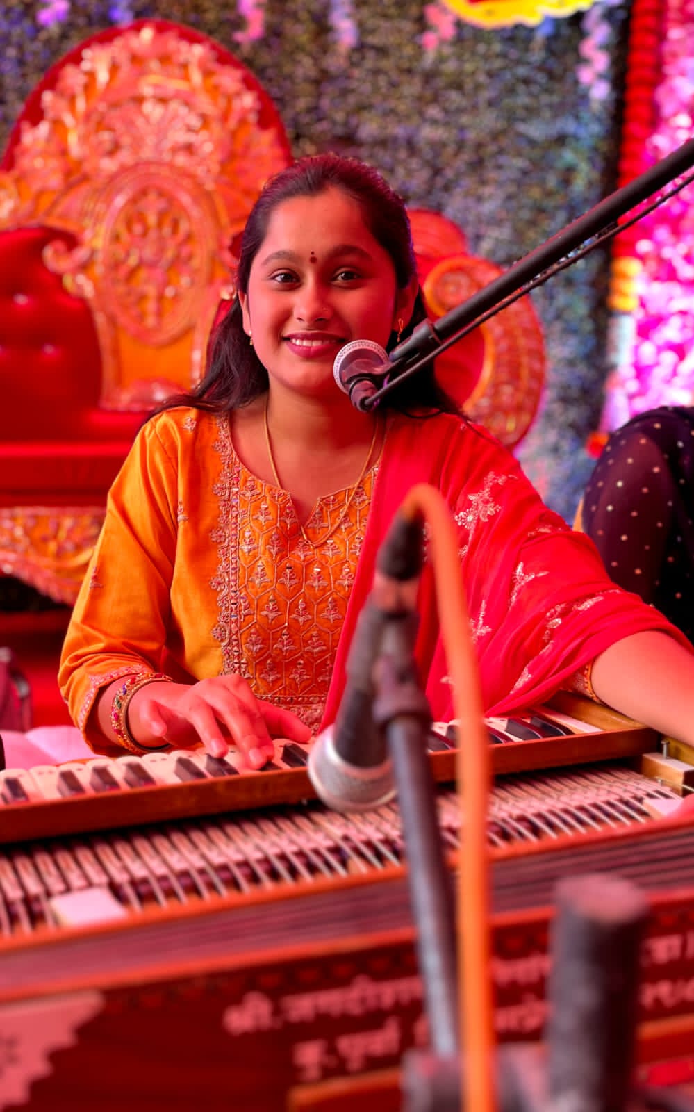 अलिबाग येथील गायिका कु. पूर्वा संदिप गावडे यांच्या संगीत भजनाचा कार्यक्रम