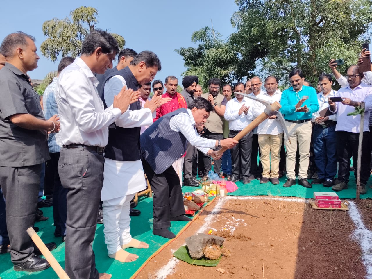 खा. नारायण राणे यांच्या हस्ते कुडाळ येथे बांबू हस्तकला संशोधन व मूल्यवृद्धी केंद्राच्या इमारतीचे भूमिपूजन