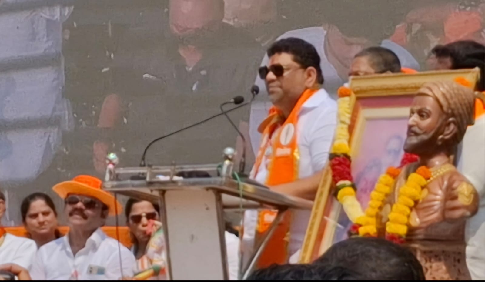 मी सर्वसामान्यांचा कार्यकर्ता - आम. वैभव नाईक
