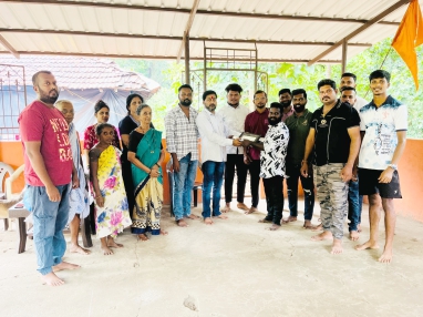 हडी येथे मनसेच्या वतीने गणेश मंदिराला सोलर लाईट प्रदान…!!