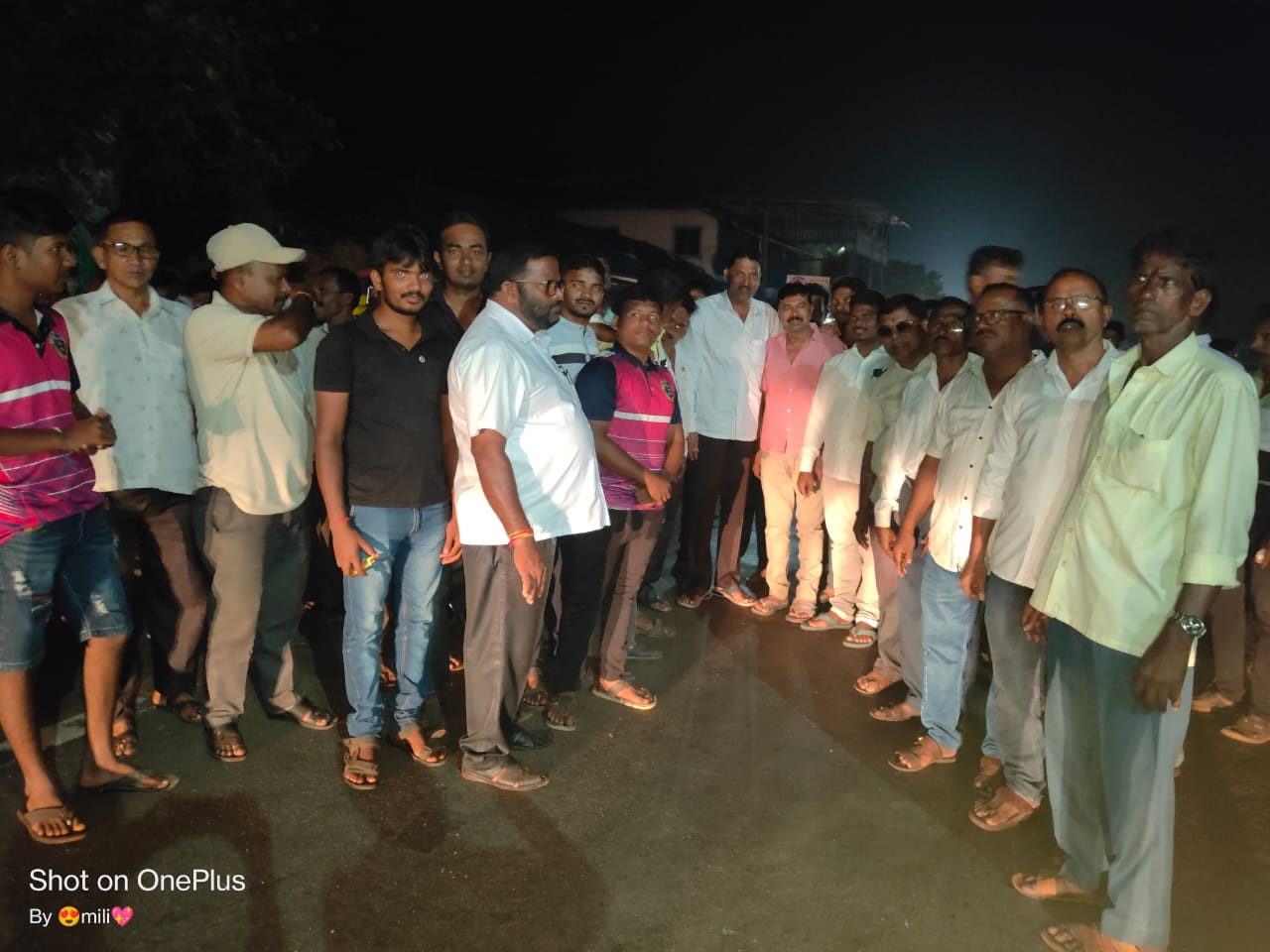 निलेश राणे यांच्या विजयाबद्दल महायुतीचे पदाधिकारी व कार्यकर्त्यांचा जल्लोष