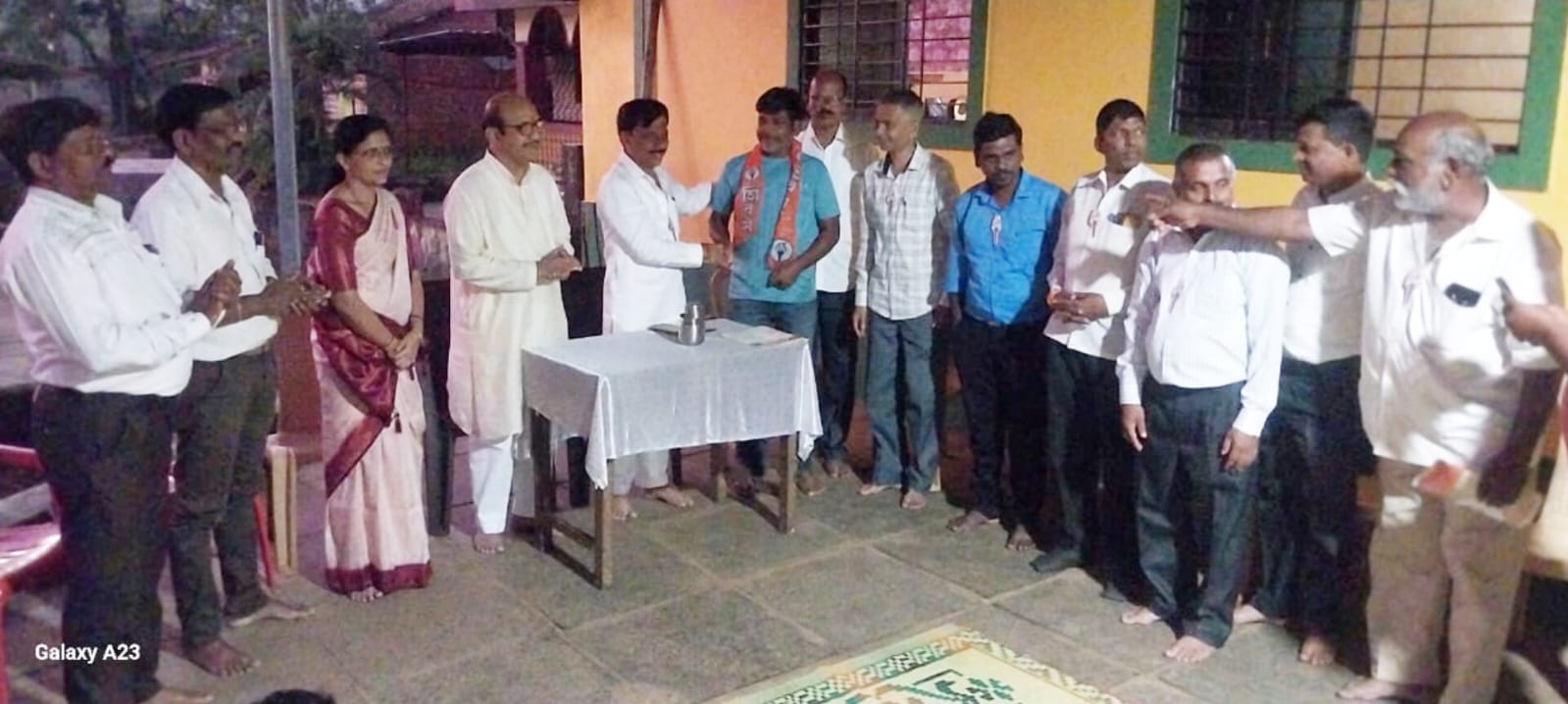 राजन तेली यांच्या उपस्थितीत माजी जि.प. सदस्य व सहकारी यांचा ठाकरे शिवसेनेत प्रवेश