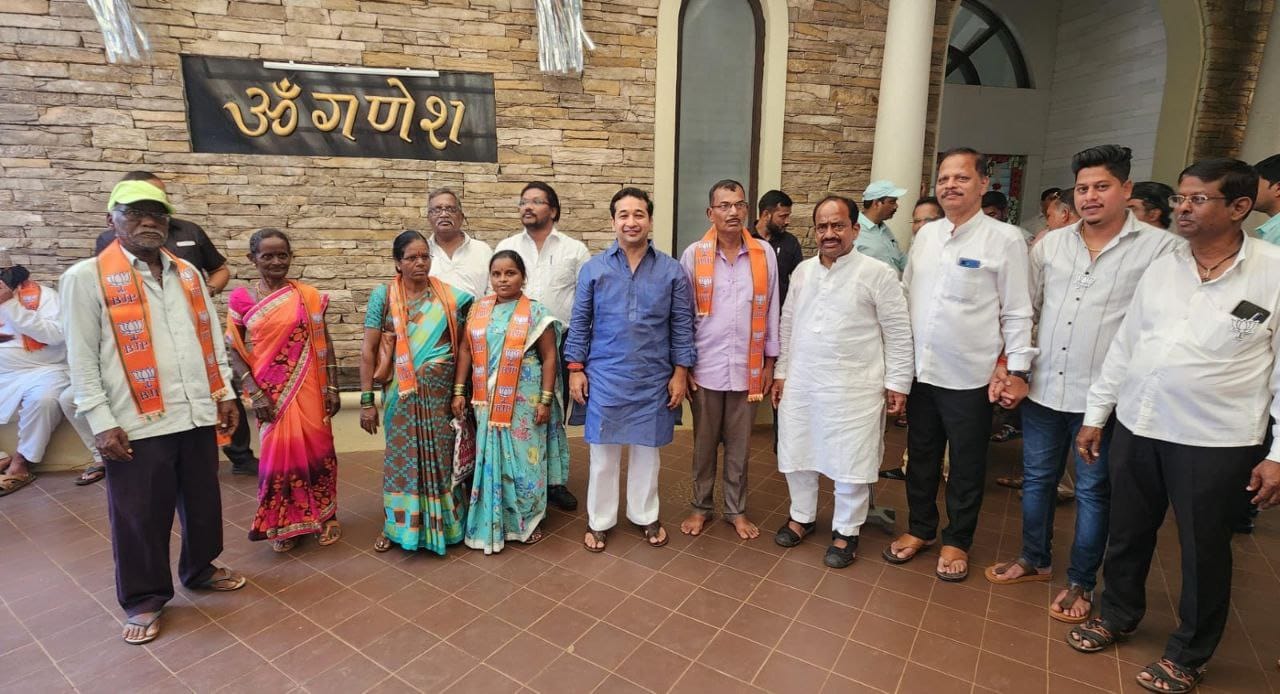जांभवडे येथील उबाठा सेनेच्या माजी शाखाप्रमुख अर्चना राठोड यांचा असंख्य कार्यकर्त्यांसह भाजपात प्रवेश