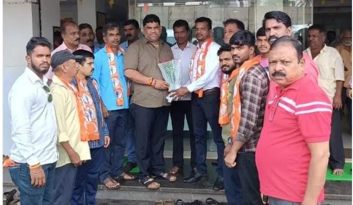 शिवसेना उद्धव बाळासाहेब ठाकरे पक्षाच्या मालडी शाखाप्रमुख पदी श्रीकांत खोत ; उपशाखाप्रमुख पदी प्रथमेश पराडकर यांची नियुक्ती