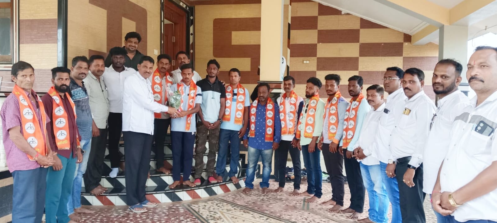 शिवसेना जिल्हाप्रमुख दत्ता सामंत यांचा उबाठाला धक्का