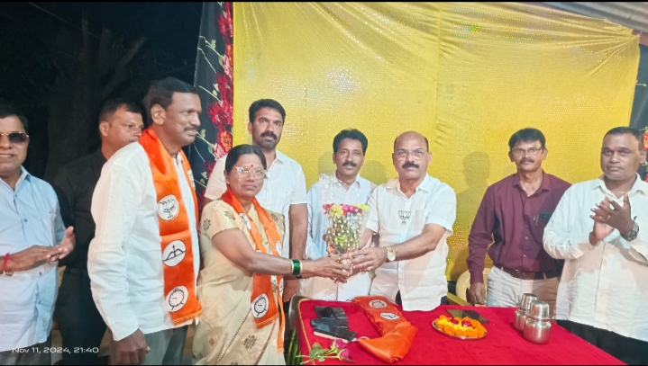 जि.प. माजी महिला बालकल्याण सभापती सपना पावसकर व उबाठा कार्यकर्ते वासुदेव पावसकर यांचा भाजपात प्रवेश