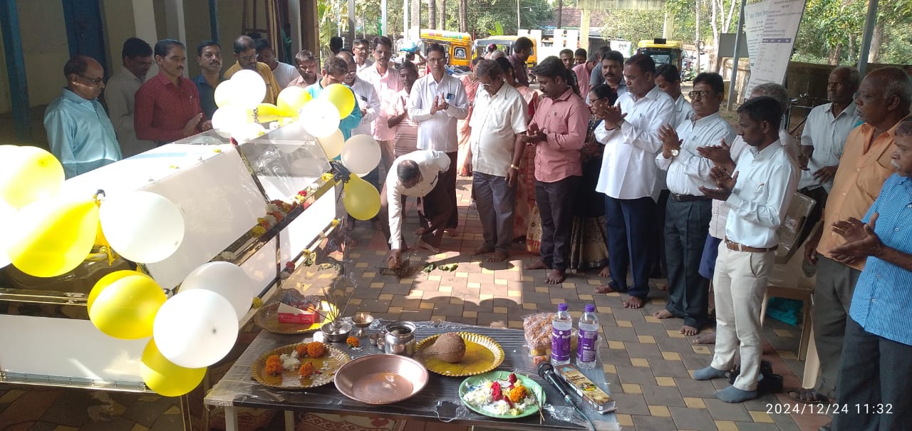 गोळवण कुमामे डिकवल इलेक्ट्रिक वातानुकुलीन शव वाहिनी