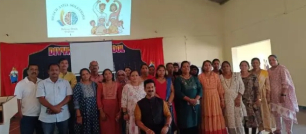 दिव्यज्योती प्रशालेत विद्यार्थी व पालकांसाठी मार्गदर्शन कार्यशाळा