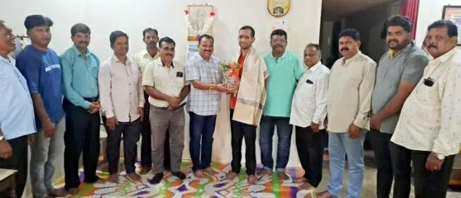 जागतिक दिव्यांग दिनानिमित्त भाजप शाखा वेंगुर्लाच्या वतीने संगीत विशारद सचिन पालव यांचा सत्कार