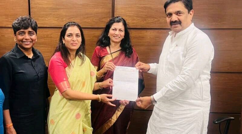 अर्चना घारे- परब महिला राष्ट्रवादी काँग्रेसच्या कोकण विभागीय अध्यक्ष पदी नियुक्त