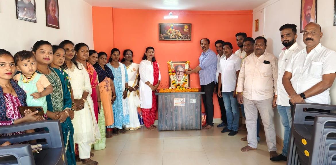 मालवण शिवसेना शाखेत हिंदुहृदयसम्राट शिवसेनाप्रमुख बाळासाहेब ठाकरे यांची जयंती उत्साहात साजरी