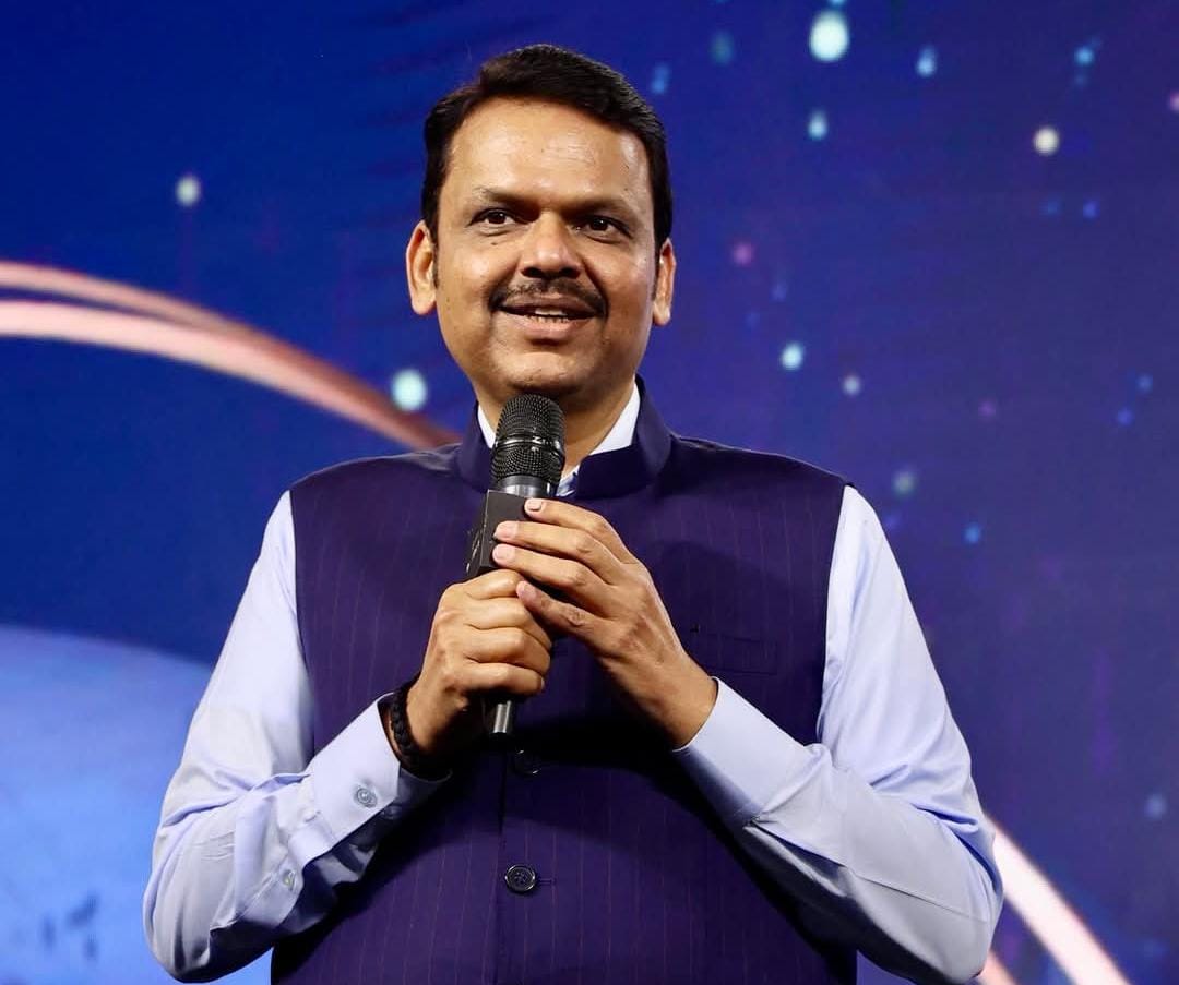 योजना, निर्णयांची माहिती लोकांपर्यंत प्रभावीरित्या पोहोचविण्यासाठी डिजिटल माध्यम धोरण तयार करणार – मुख्यमंत्री देवेंद्र फडणवीस