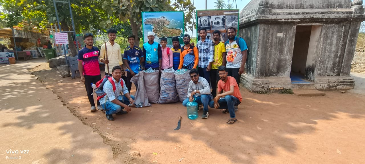 गडकिल्ले संवर्धन प्रतिष्ठान महाराष्ट्र राज्य सिंधुदुर्ग विभागाच्या वतीने सिंधुदुर्ग किल्ल्यावर स्वच्छ्ता मोहीम..!
