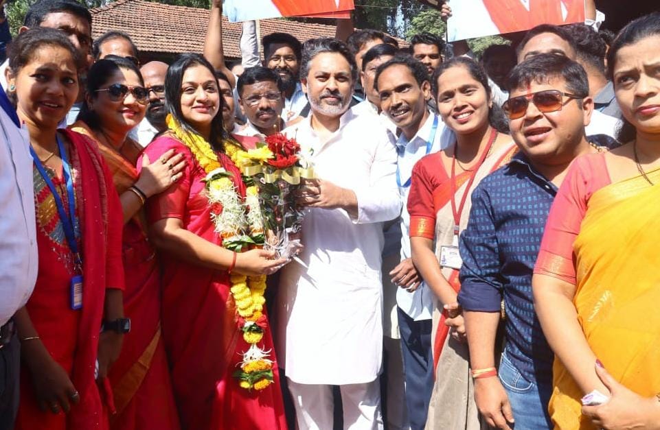 प्रतिष्ठेच्या कुडाळ नगरपंचायतवर शिवसेना महायुतीचा भगवा