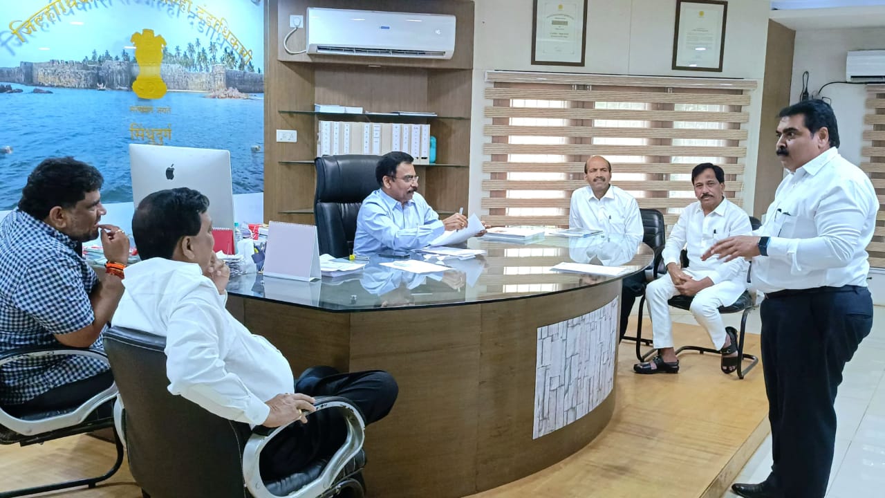 चिपी विमानतळावरुन सुरळीत विमानसेवा देण्याची आयआरबीच्या अधिकाऱ्यांनी दिली ग्वाही