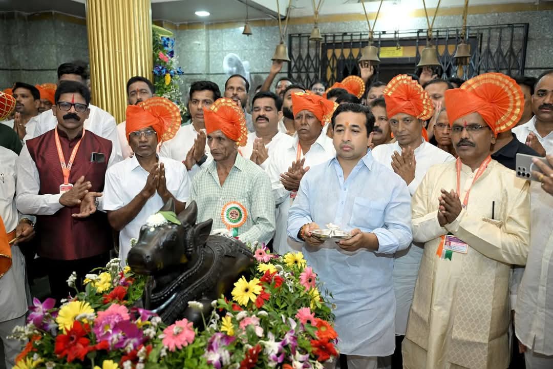 श्री क्षेत्र कुणकेश्वर येथे पालकमंत्री नितेश राणे यांनी केले प्रथम शासकीय पूजन