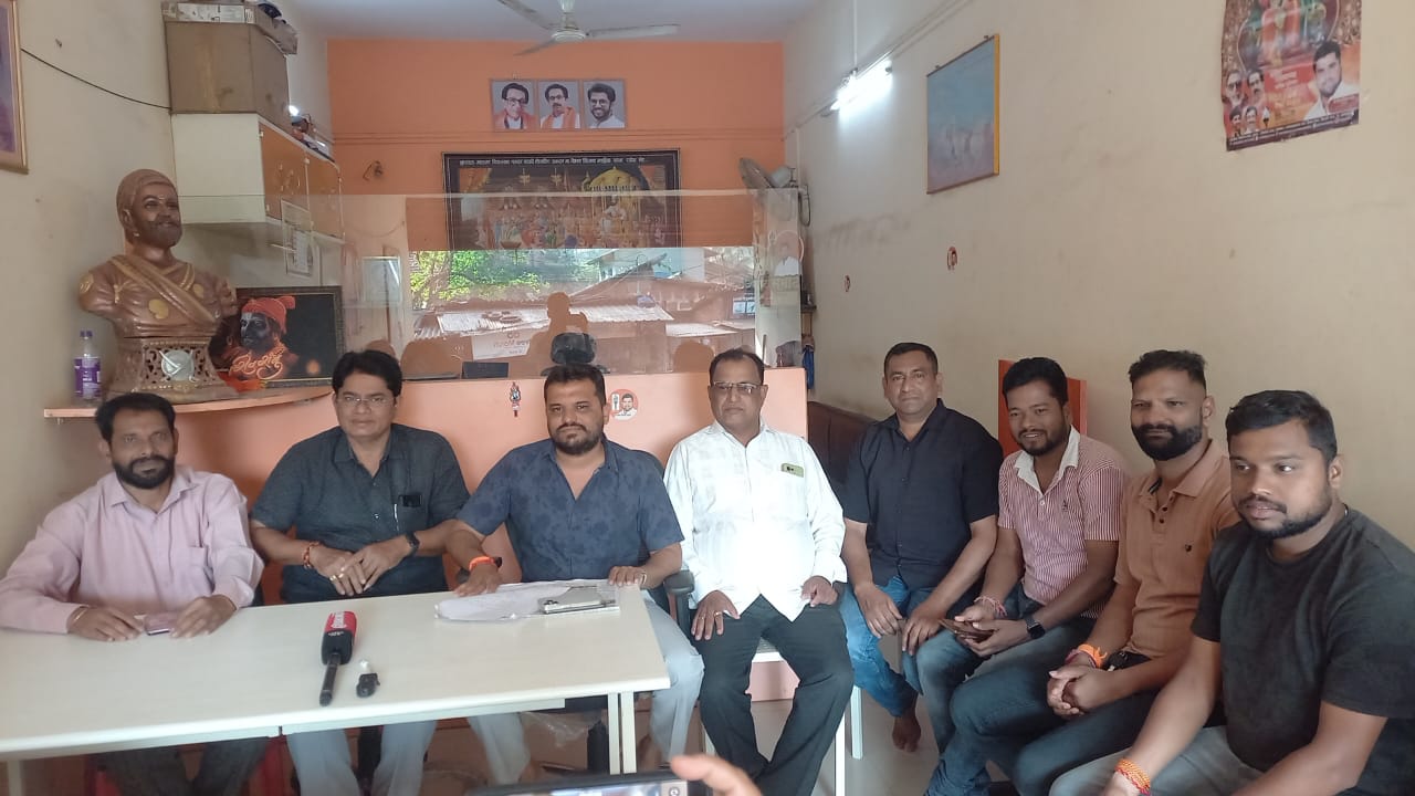 हिम्मत असेल तर पुन्हा निवडून येऊन दाखवा !
