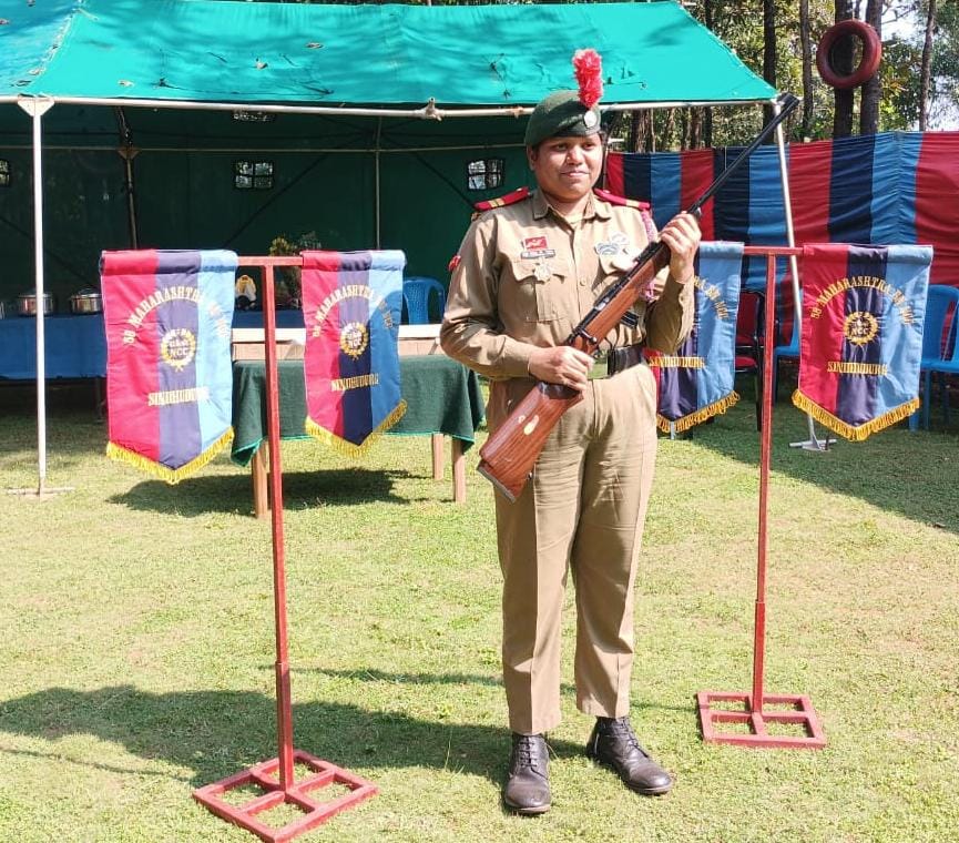 हर्षदा पवार हिची दिल्ली येथील राष्ट्रीय नेमबाजीसाठी निवड