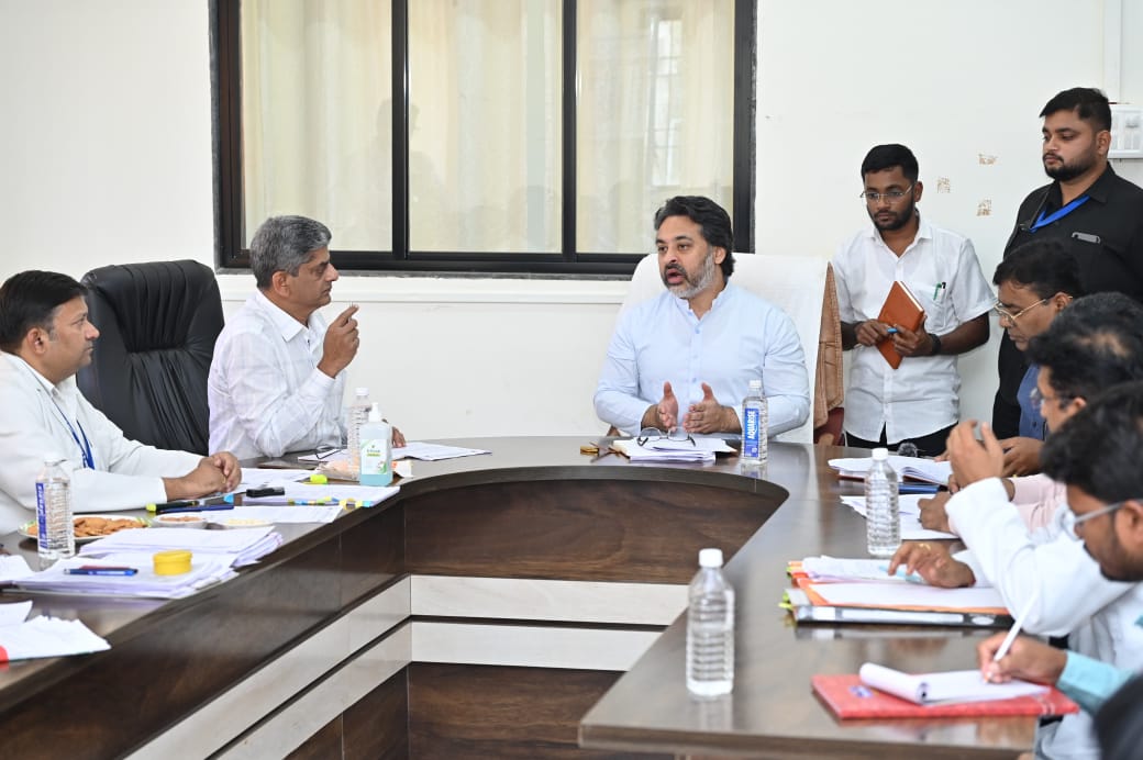 आरोग्य व्यवस्था बळकटीकरणासाठी सर्वतोपरी प्रयत्न करणार : आ. निलेश राणे