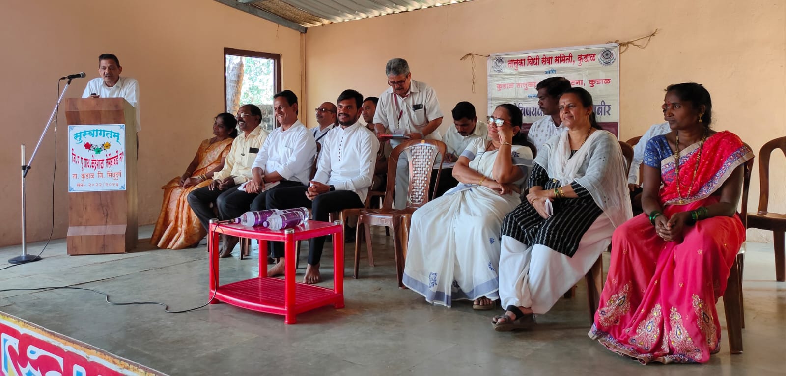 तेर्सेबांबर्डे येथे मोबाईल वॅन कायदेविषयक मार्गदर्शन