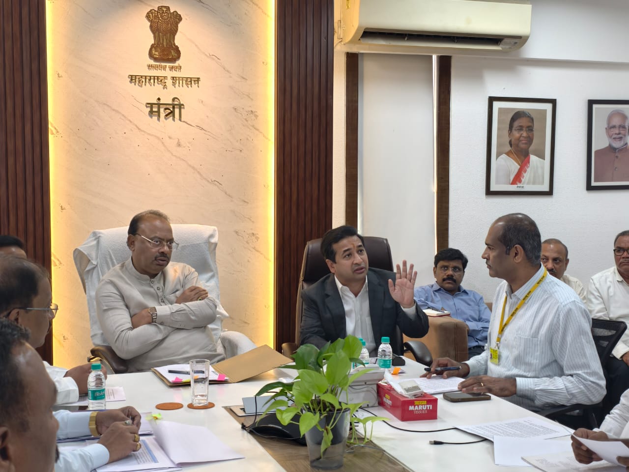 तलावांच्या वाटपाचे धोरण मच्छिमार संस्थांना समन्यायी पद्धतीने राबवा : महसूल मंत्री चंद्रशेखर बावनकुळे