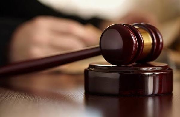 विनयभंगाच्या आरोपातून संशयीताची निर्दोष मुक्तता