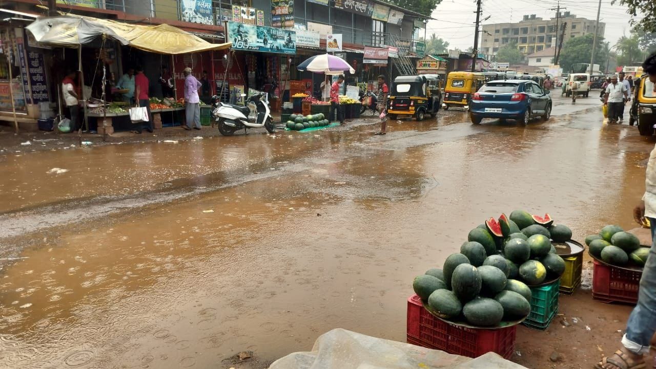 सलग दुसऱ्या दिवशी वैभववाडीला अवकाळी पावसाने झोडपले : शेतकरी चिंतेत