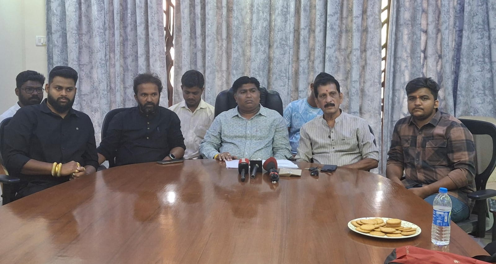 अंमली पदार्थ तस्करीबाबत पोलिसांची भूमिका संशस्यास्पद !