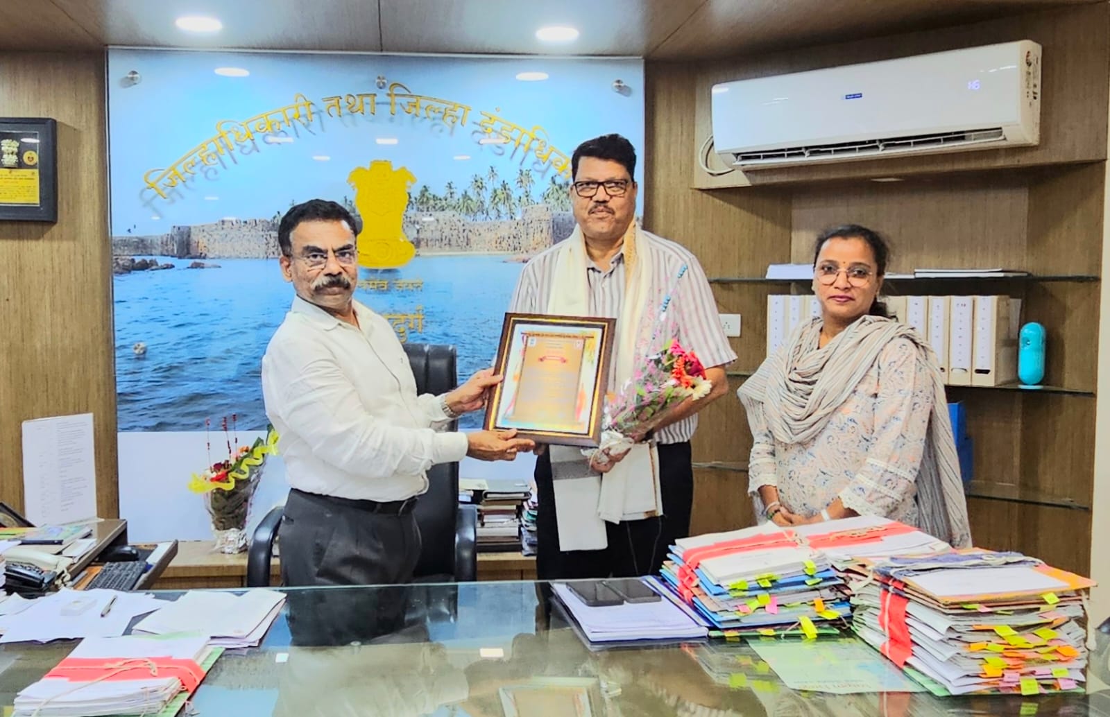 शंभर नंबरी क्रीडा दूत अजय शिंदे…