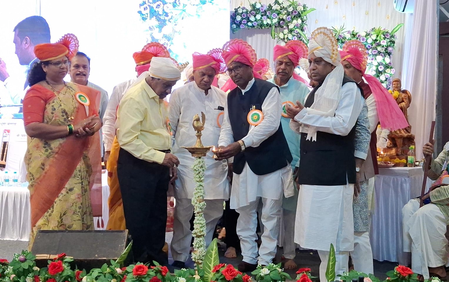 समाजाला एकत्र आणण्यासाठी मेळावे आवश्यक - शांतारामभाऊ कदम