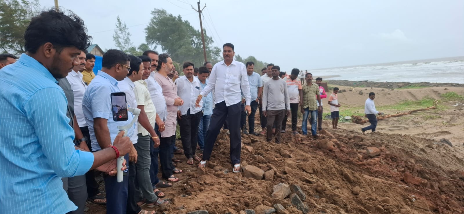 तळाशील किनारपट्टीसाठी १३ कोटीचा बंधारा मंजूर