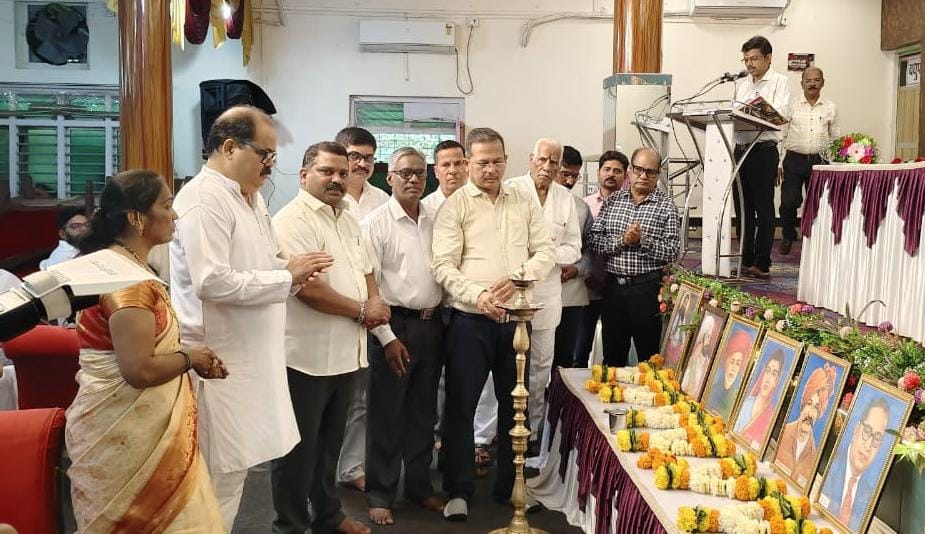 राजर्षी छ. शाहू महाराज जयंती निमित्त समाजातील गुणवंत विद्यार्थी गुणगौरव