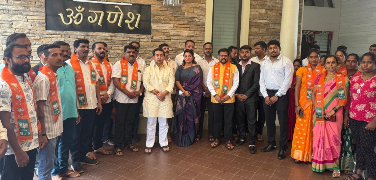 भिरवंडे येथे ठाकरे गटाला धक्का; संजय कदम यांच्यासह अनेक कार्यकर्त्यांचा भाजपमध्ये प्रवेश