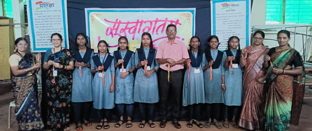 पाट हायस्कूलमध्ये राखी बनवण्याची कार्यशाळा