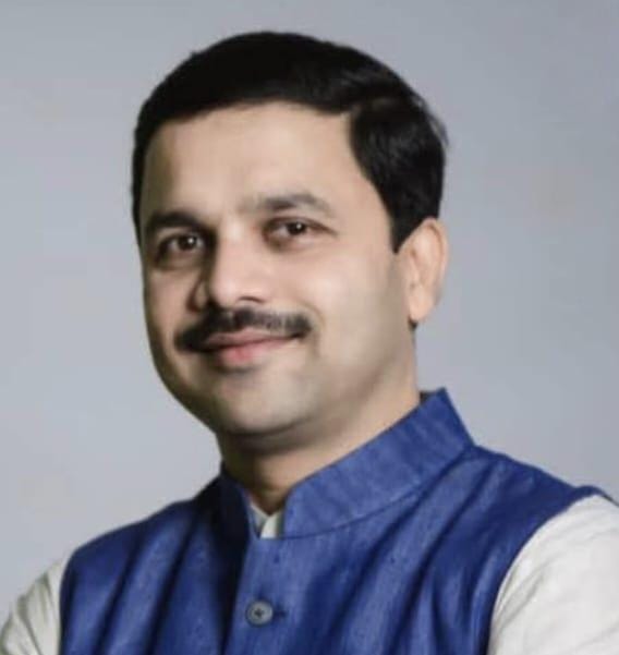 श्री. मनिष दळवी (अध्यक्ष सिंधुदुर्ग जिल्हा बँक) यांची महाराष्ट्र राज्य काजू मंडळावर तज्ज्ञ संचालक पदी नियुक्ती