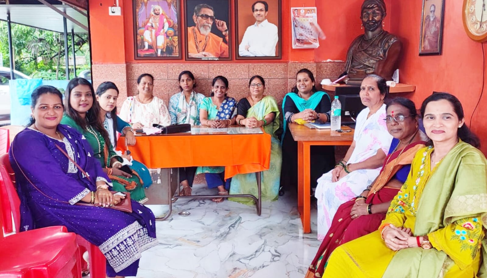 महिलांसाठी खुली नारळ लढवणे स्पर्धा
