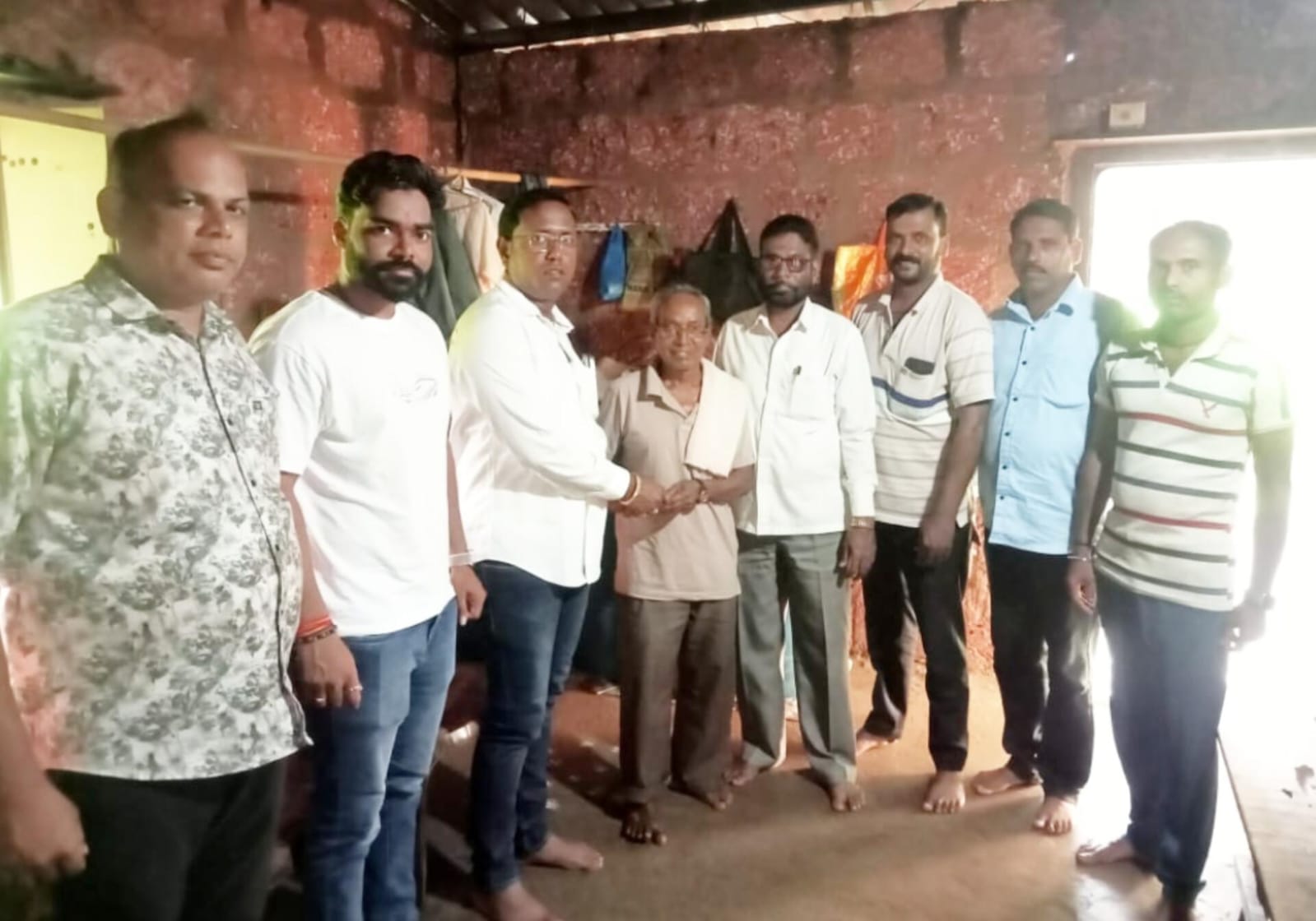 शिवसेना तालुकाप्रमुख विनायक बाईत यांची सामाजिक बांधिलकी..!