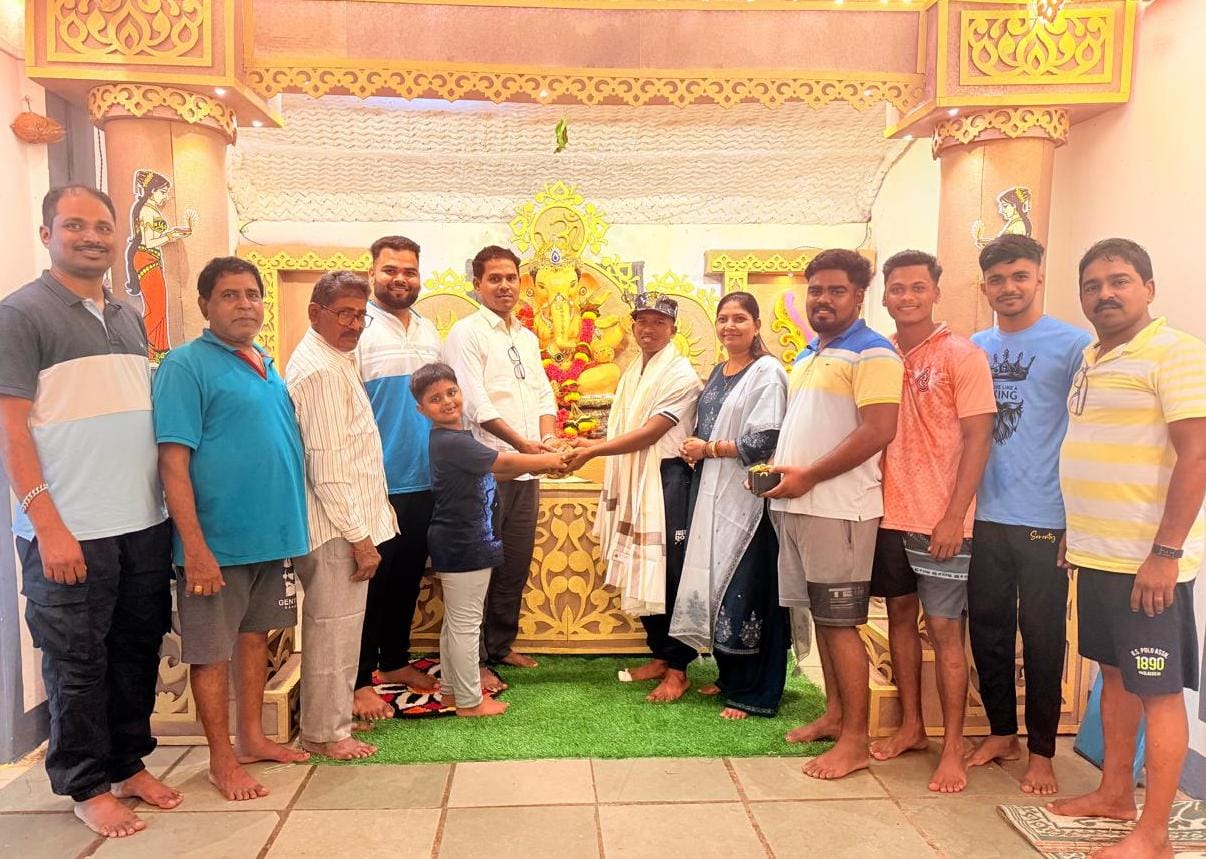 अग्निवीर विनायक मानवर यांचा भाजपा शहाराध्यक्षा अन्वेशा आचरेकर व पर्यटन उद्योजक अजित आचरेकर यांच्या वतीने सन्मान