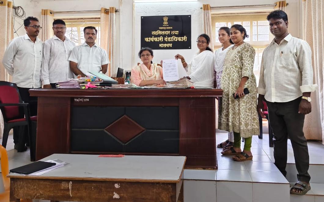 संजय गांधी निराधार योजना, लाडकी बहिण योजनांची रक्कम दिवाळी पूर्वी जमा करा !