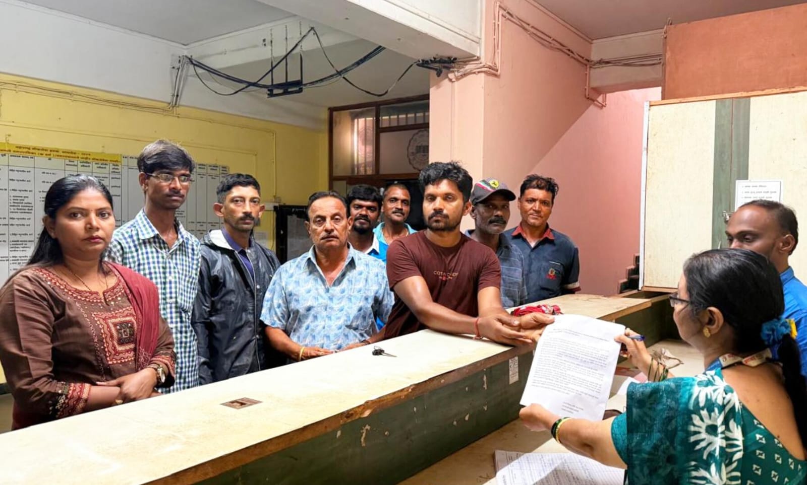 मालवण नगरपरिषदच्या कंत्राटी कर्मचाऱ्याला तरुणाकडून मारहाण