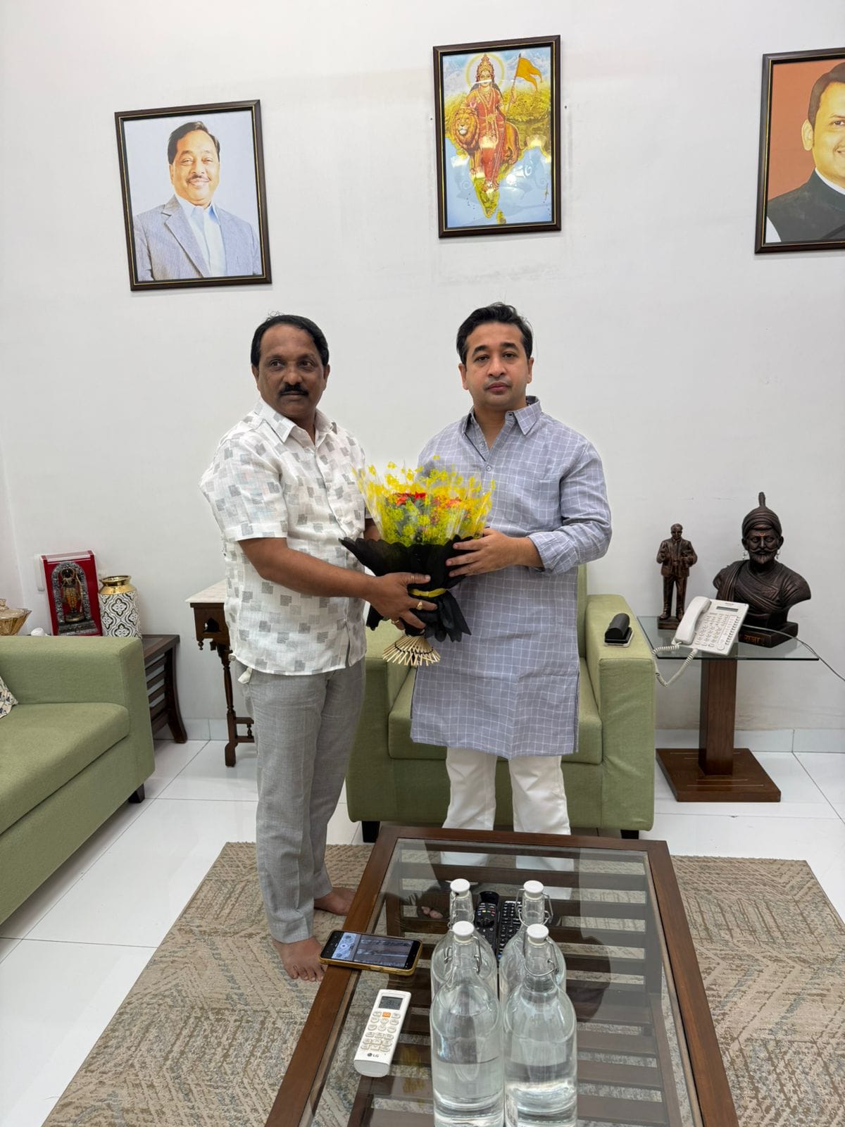 रत्नागिरी कृषी उत्पन्न बाजार समितीचे सभापती संदीप सुर्वे यांनी घेतली मंत्री नितेश राणे यांची सदिच्छा भेट