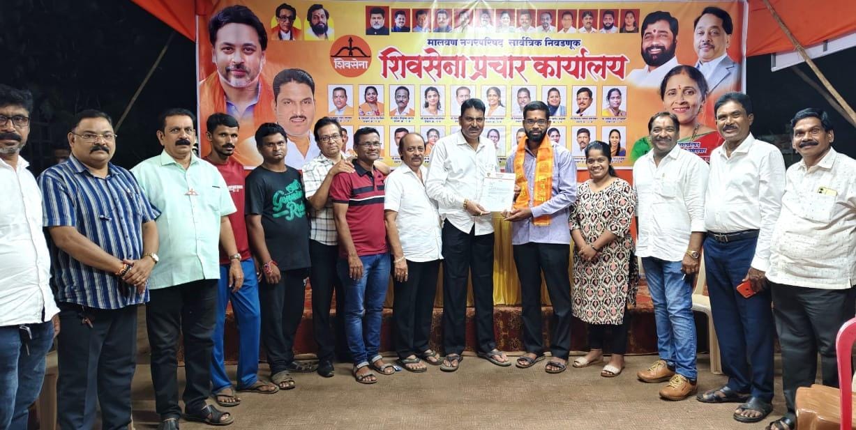 अपक्ष उमेदवारी मागे घेत नितेश पेडणेकर यांचा शिवसेनेत प्रवेश
