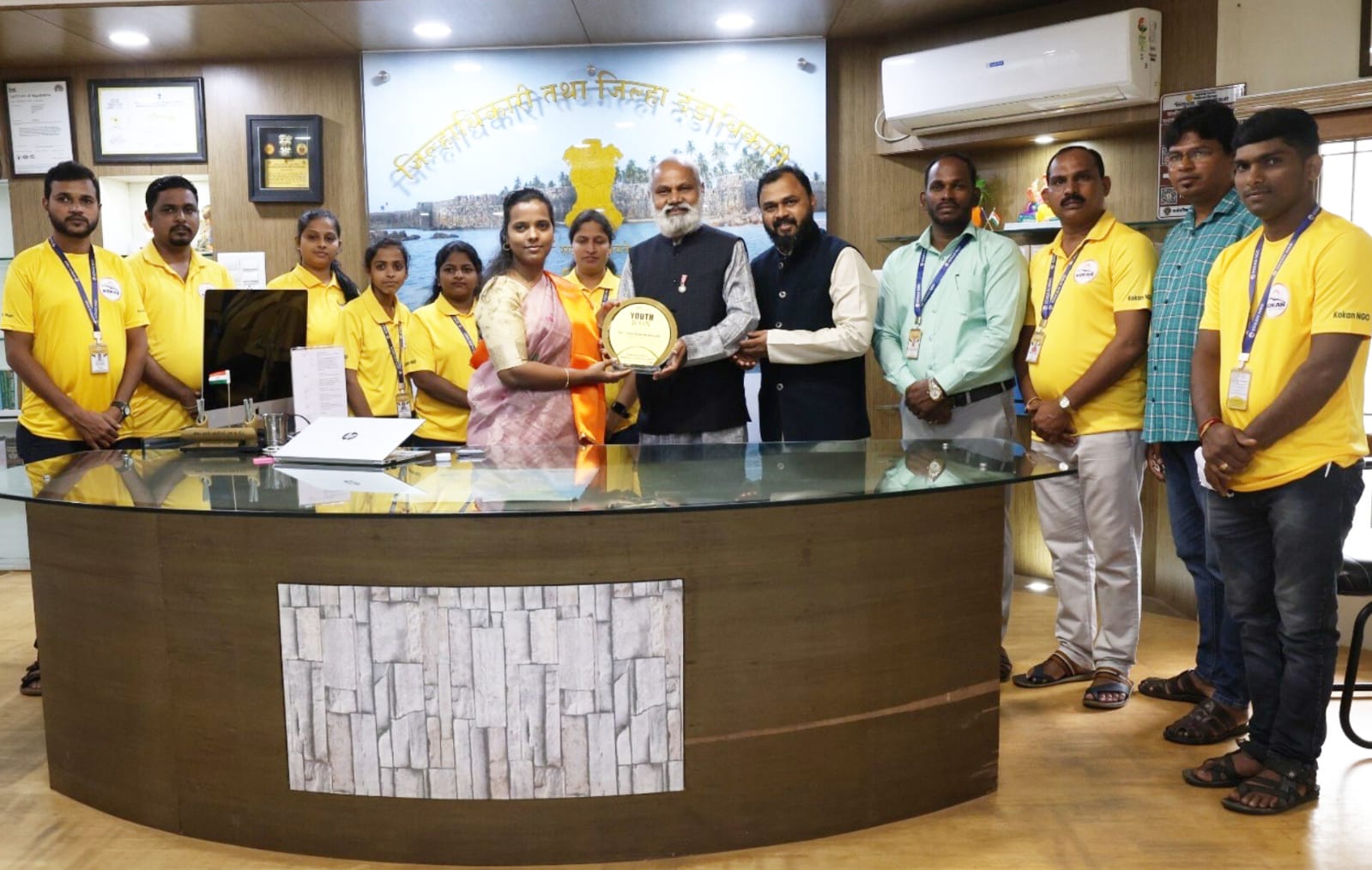 जिल्हाधिकारी आयएएस त्रुप्ती धोडमिसे 'युथ आयकॉन अवॉर्ड २०२५' ने सन्मानित