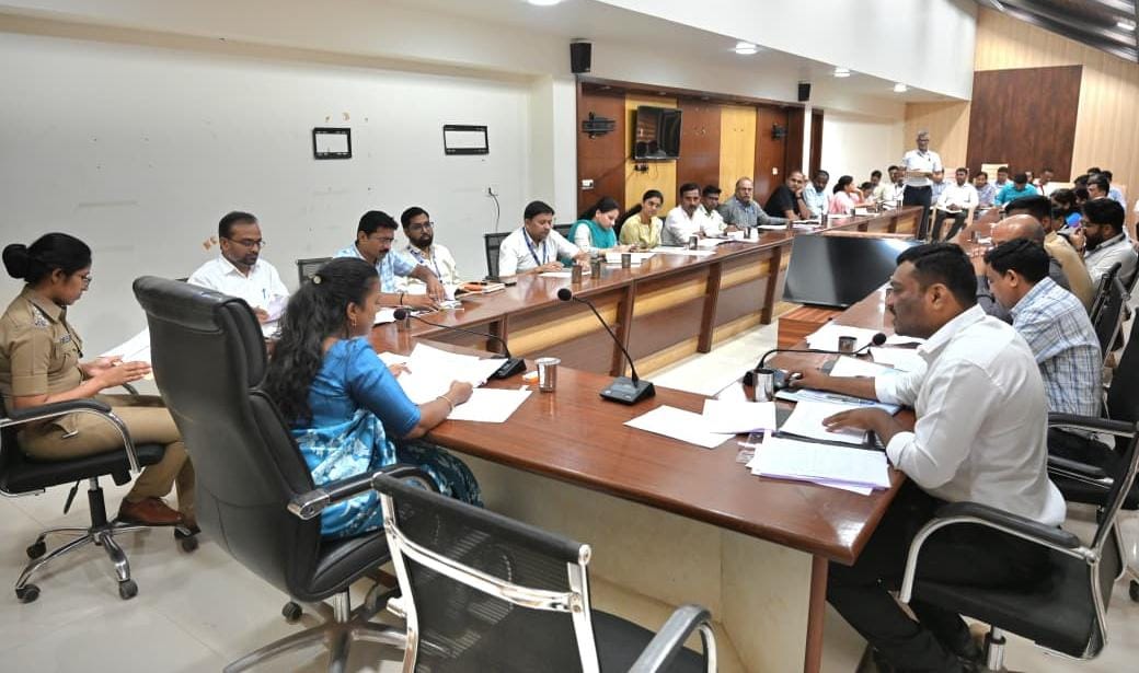 जिल्हा वार्षिक योजनेच्या अंमलबजावणीला गती देण्याचे निर्देश-जिल्हाधिकारी तृप्ती धोडमिसे