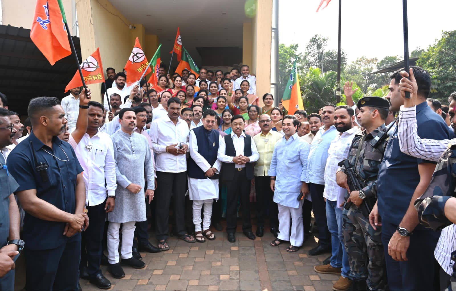 कणकवलीत महायुतीचा जल्लोष ; मुंबई महानगरपालिकासह राज्यातील विजयाचा आनंद